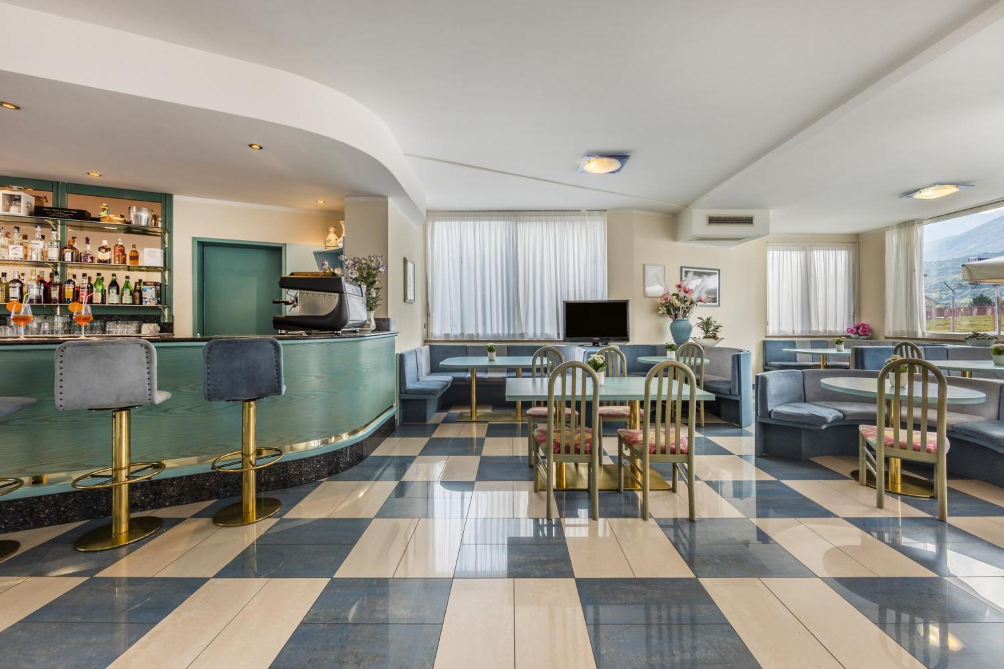 Aviano Palace Hotel Eksteriør bilde